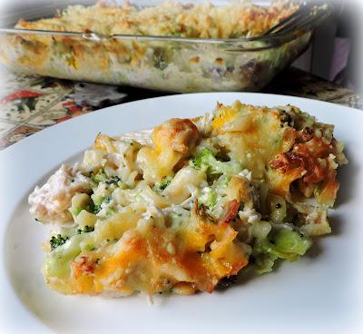 Cheesy Chicken and Broccoli Pasta Bake