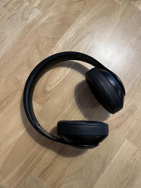 Beats Studio3 headphones review: Good, not great