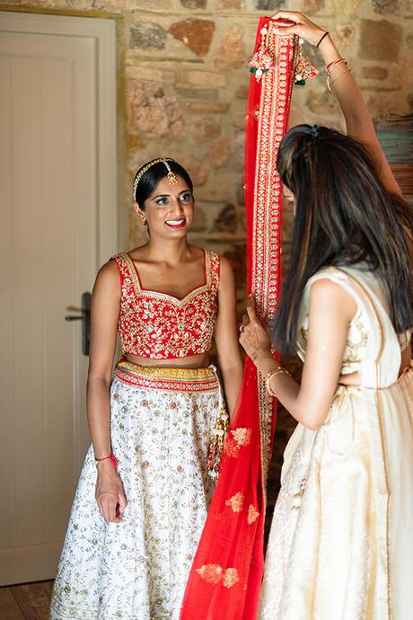 vibrant-indian-wedding-modern-vow-exchange-athens_04