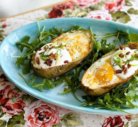 Loaded Potato Breakfast Skins