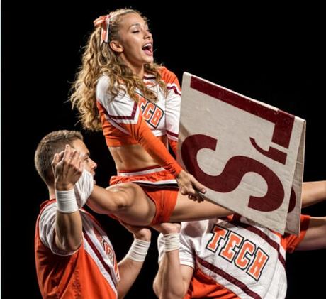 20 Cheerleader Wardrobe Malfunctions That Are Both Hilarious and Shocking
