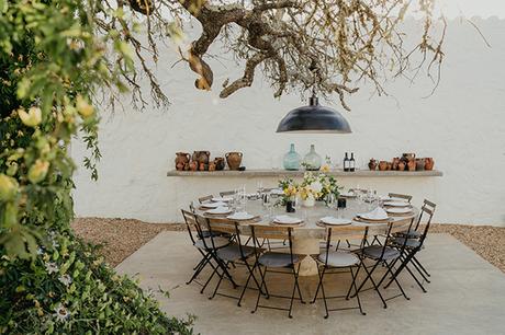 spring-wedding-portugal-bright-yellow-flowers_18