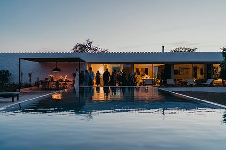 spring-wedding-portugal-bright-yellow-flowers_23
