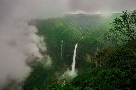 famous waterfall in chaerrapunji