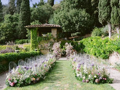 modern-garden-wedding-florence-italy-lush-florals_15