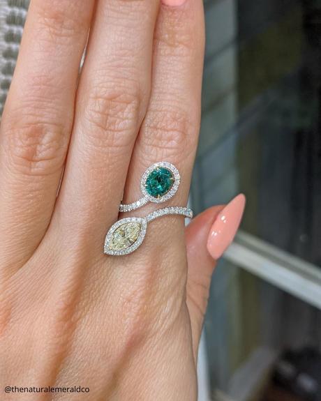 toi et moi rings halo cystal band ring with green emerald