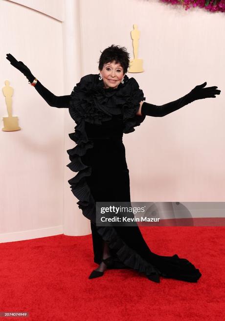 Oscars 2024: Red Carpet – Rita Moreno