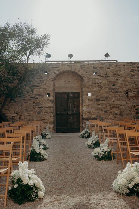 stylish-fall-wedding-naxos-island-white-florals_06