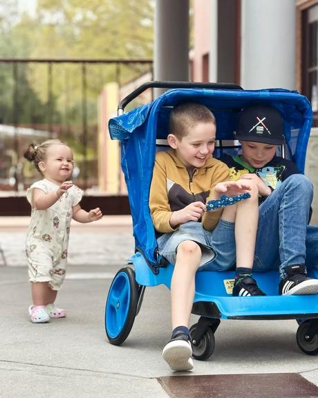 stroller hire for older kids at Disney and Orlando, stroller hire Disney,