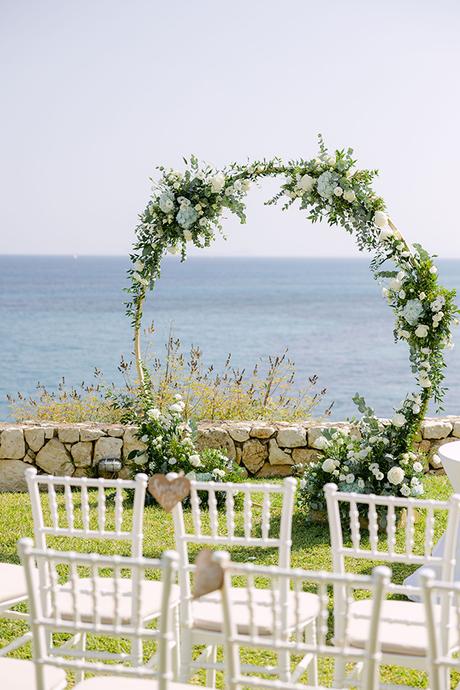 romantic-floral-wedding-kefalonia-light-blue-hydrangeas_08