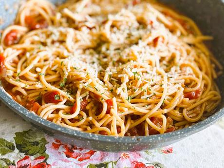 One Pan Spaghetti