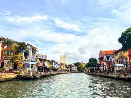 Rollin' On The River: Malaysia's Malacca River!