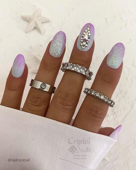 spring wedding nails ombre lilac and silver nailcocktail