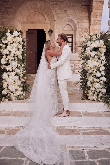 lovely-intimate-wedding-gorgeous-greek-island-folegandros_02