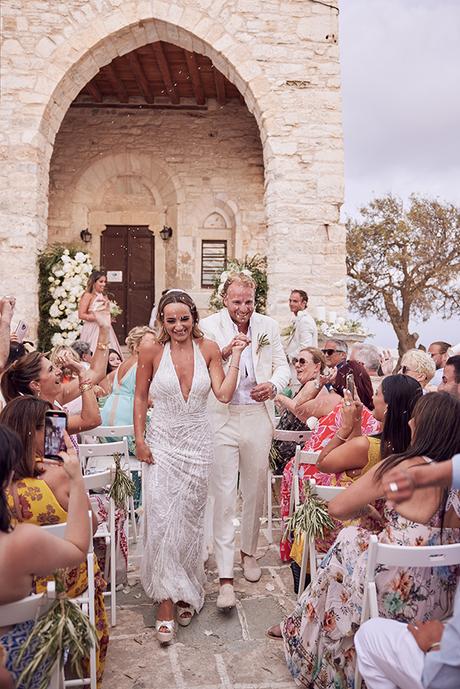 lovely-intimate-wedding-gorgeous-greek-island-folegandros_23