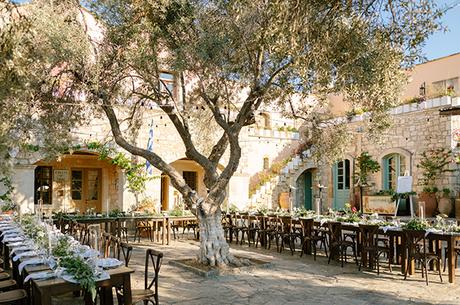 rustic-chic-wedding-crete-white-florals_29x