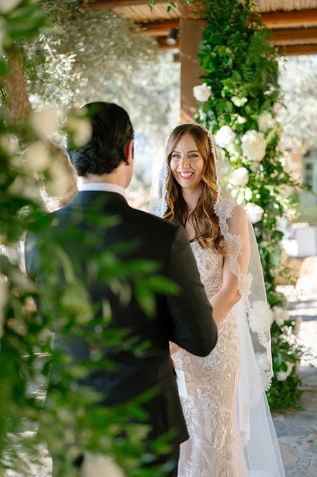 rustic-chic-wedding-crete-white-florals_20