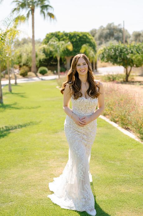 rustic-chic-wedding-crete-white-florals_12