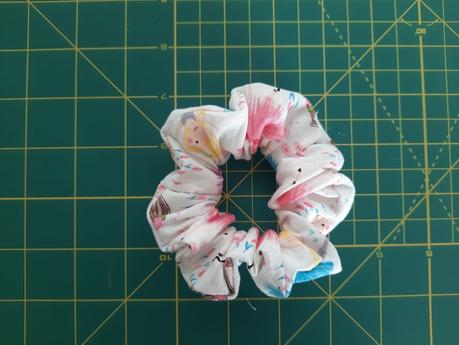 The finished scrunchie!