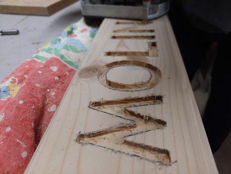 Crafting a wooden sign: milling the letters