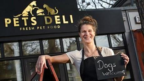 Germany's 1st Restaurant for DOGS Serves Dishes Fit for Humans!