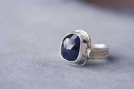 02-estieMade_sapphireRing