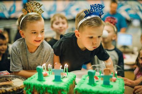 A Minecraft Birthday! {Why Do They Have To Grow Up!}