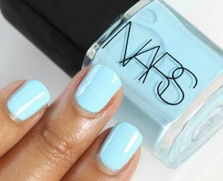 light blue manicure