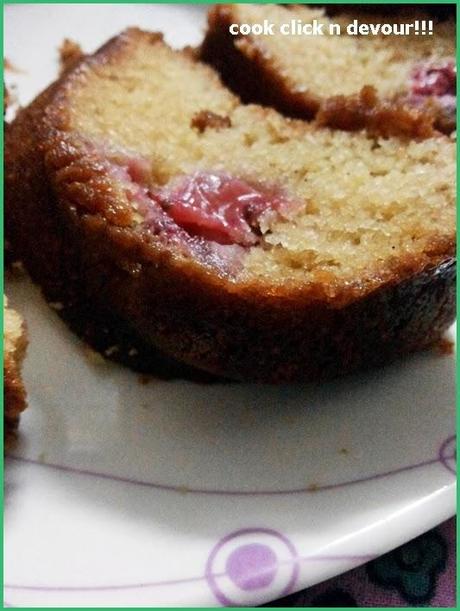 Egg less strawberry pound cake