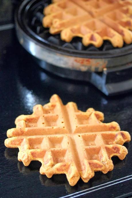 Crispy Pumpkin Spice Waffles