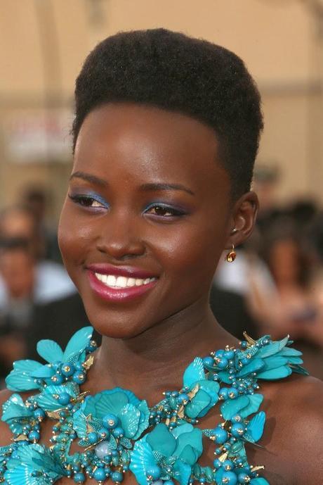 Look Of The Day: Lupita Nyong’o In Gucci At 2014 SAG Awards