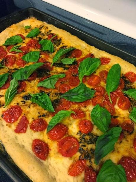 Roasted Tomato Basil Flatbread for #SundaySupper