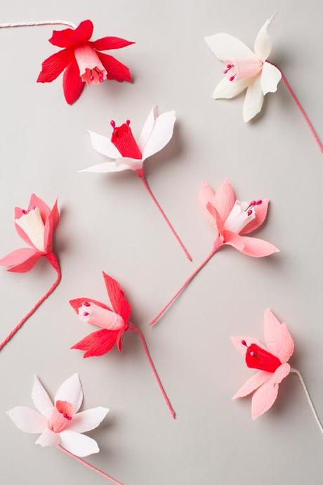 Valentine's paper flower wreath