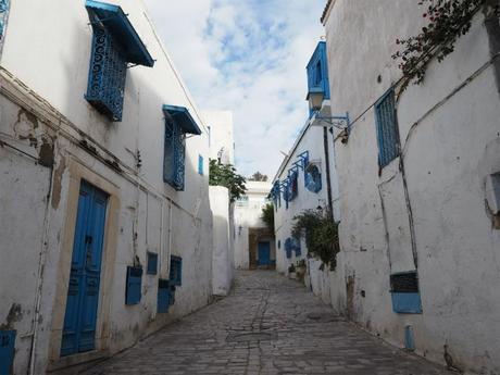 PC300238 シディ・ブ・サイド   白と青の小さな楽園 / Sidi Bou Said   petit paradis blanc et bleu