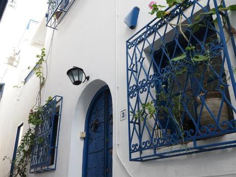 PC300252 シディ・ブ・サイド   白と青の小さな楽園 / Sidi Bou Said   petit paradis blanc et bleu