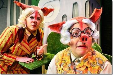 Amanda Roeder and Marissa Lessman in True Story of 3 Pigs, Lifeline Theatre.