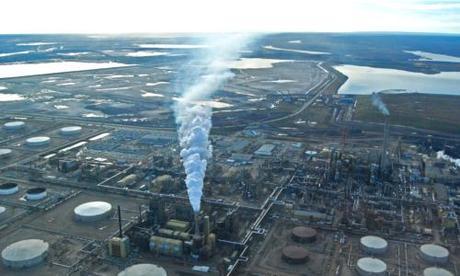 Court hearings begin today in Alberta over regulation of industry accountability of emissions from tar sands plants. Photo credit: Wikicommons