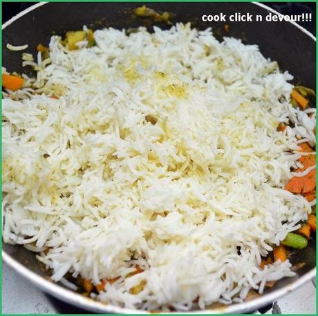 Mint-coriander pulao(Chutney chawal)