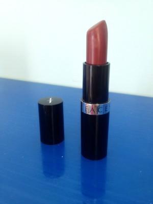 Faces Go Chic Lipstick in Sparkling Wine Review, Swatches