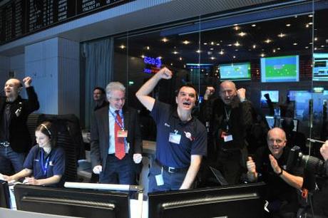 rosetta-comet-spacecraft-wakeup-success