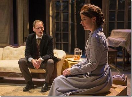 Review: Hedda Gabler (Writers Theatre)