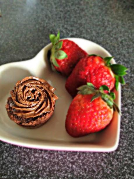 Coconut Flour Chocolate Cupcakes with Avocado- Chocolate Frosting