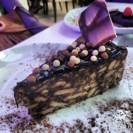 Chocolicious_Blueberry_Square_Dbayeh37