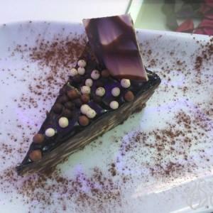 Chocolicious_Blueberry_Square_Dbayeh22