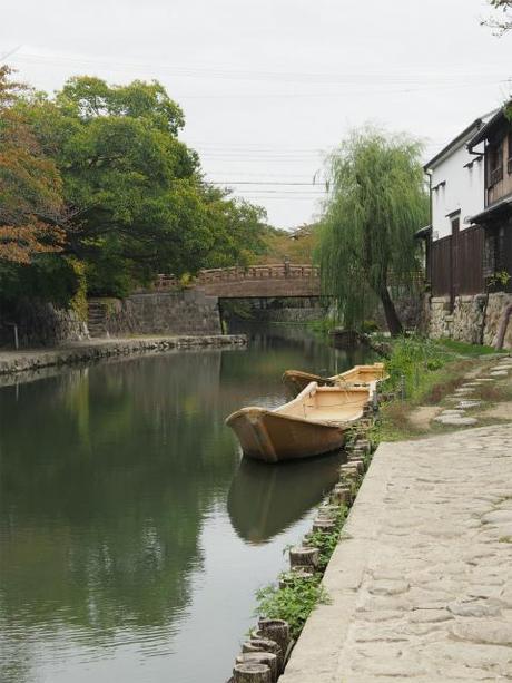 PA050132 近江商人の繁栄を偲ぶ近江八幡 / Omihachiman.. a castle town with a nostalgic atmosphere.