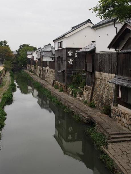 PA050138 近江商人の繁栄を偲ぶ近江八幡 / Omihachiman.. a castle town with a nostalgic atmosphere.