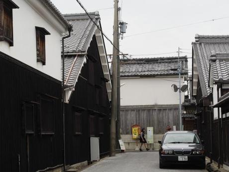 PA050208 近江商人の繁栄を偲ぶ近江八幡 / Omihachiman.. a castle town with a nostalgic atmosphere.