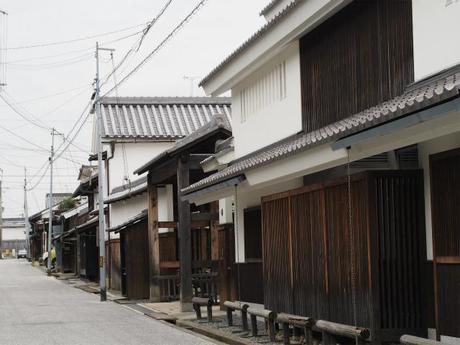 PA050189 近江商人の繁栄を偲ぶ近江八幡 / Omihachiman.. a castle town with a nostalgic atmosphere.