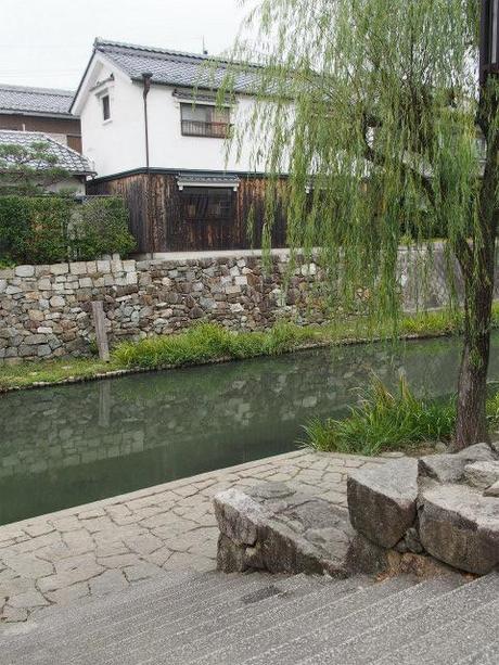 PA050134 近江商人の繁栄を偲ぶ近江八幡 / Omihachiman.. a castle town with a nostalgic atmosphere.