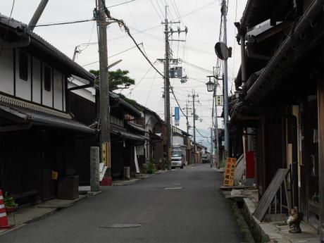 PA050218 近江商人の繁栄を偲ぶ近江八幡 / Omihachiman.. a castle town with a nostalgic atmosphere.